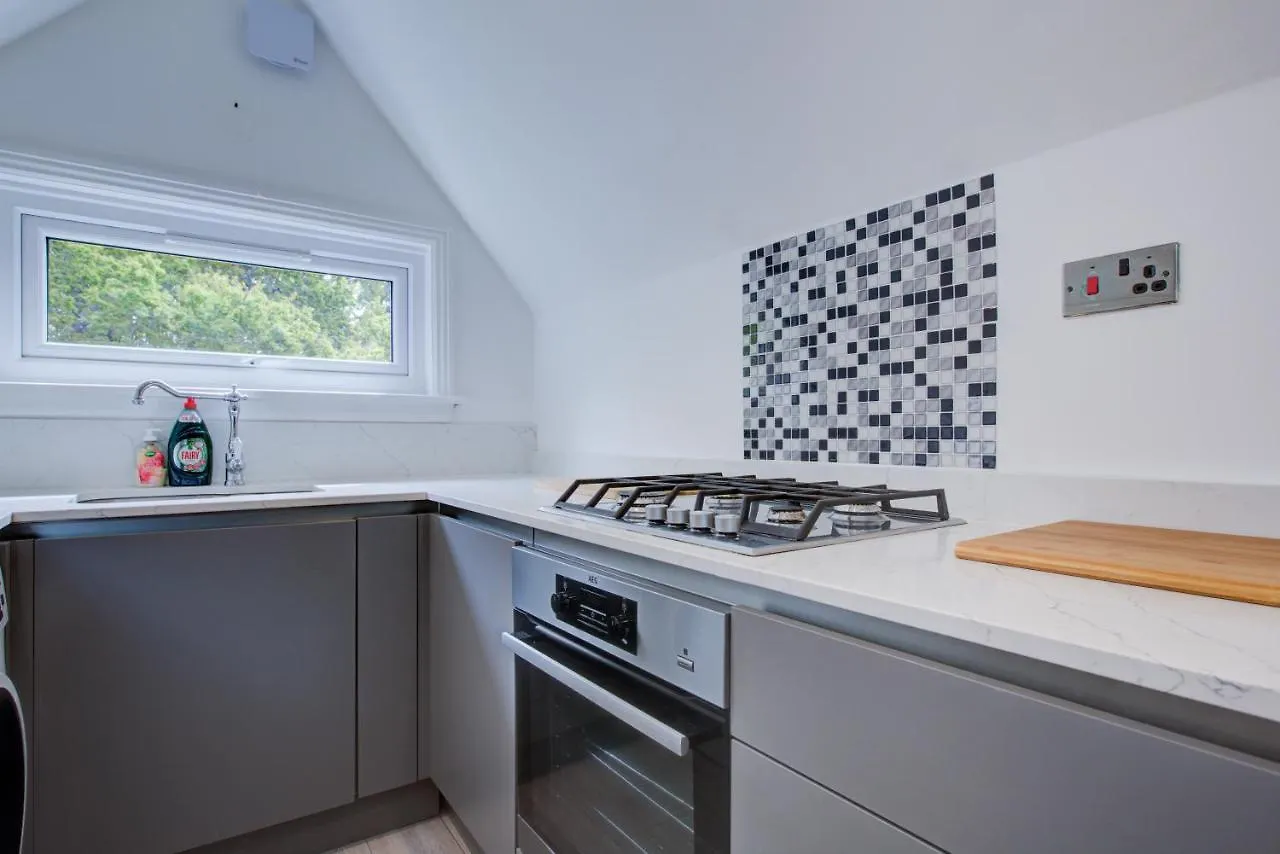Luxury 3 Bedroom Apartment Close To Beach, Bournemouth & Meyrick Park