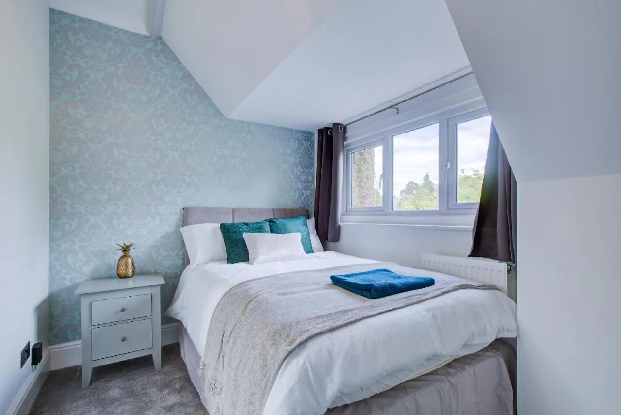 Luxury 3 Bedroom Apartment Close To Beach, Bournemouth & Meyrick Park